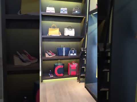 Encuentra moda exclusiva en Carolina Herrera outlet online